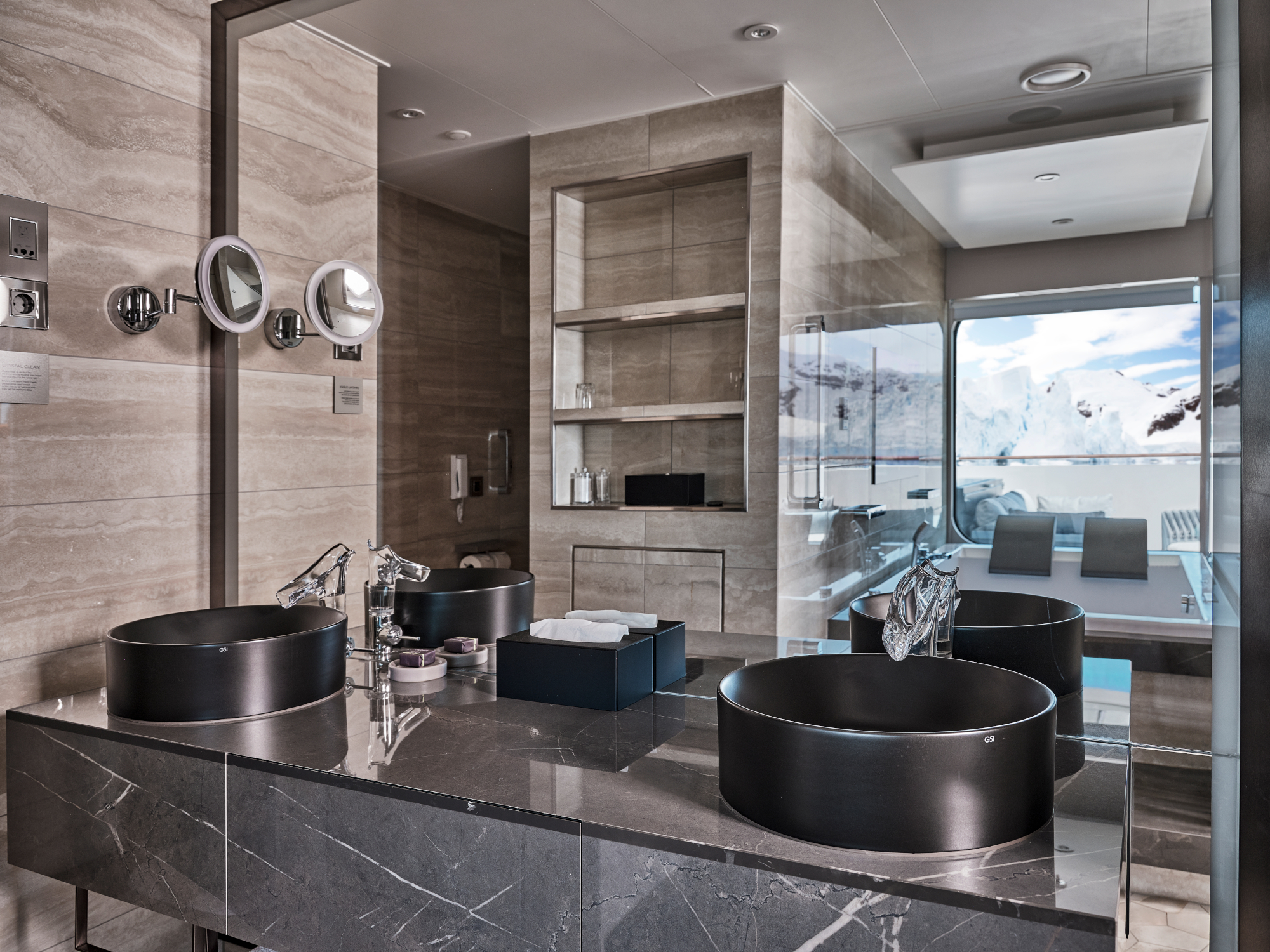 MyCruise Silversea Silver-Endeavour Kahytter Suite G14